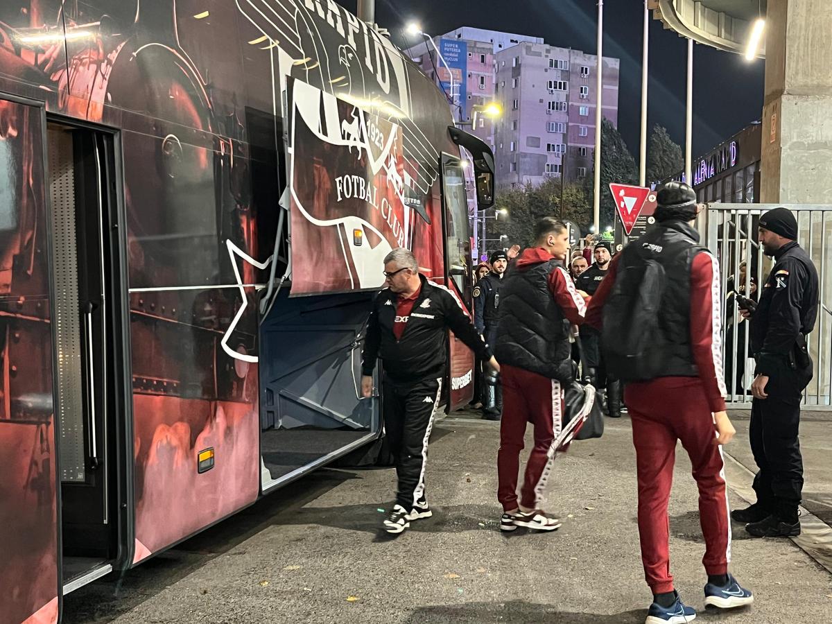 Imagini înainte de Rapid - FC Argeș