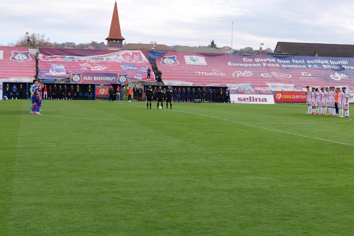 Oradea și-a cinstit legenda » Stadionul a vibrat în memoria lui Emeric Ienei, la meciul Bihorului din Liga 2