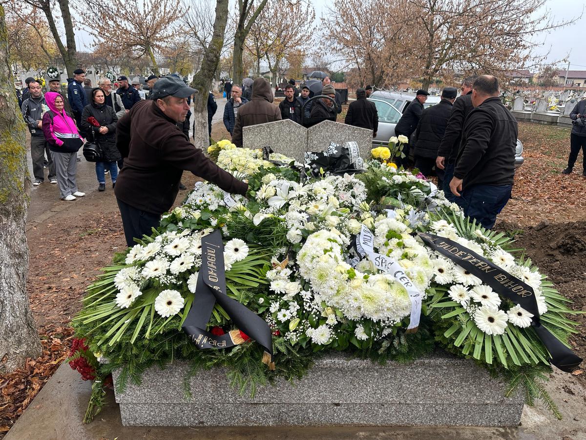 Momente copleșitoare la mormântul lui Emeric Ienei