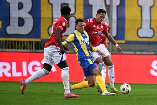 Petrolul Ploiești - Oțelul Galați / Sursa foto: sportpictures.eu