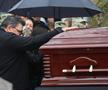 „Te iubim, bunicu'!” » Marele Emeric Ienei, înmormântat în Cimitirul „Rulikowski” cu onoruri militare, torțe și o brazdă de gazon din Ghencea
