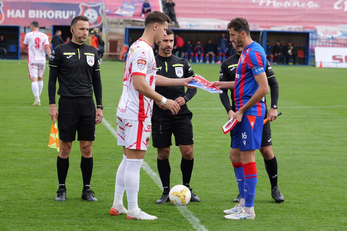 Oradea și-a cinstit legenda » Stadionul a vibrat în memoria lui Emeric Ienei, la meciul Bihorului din Liga 2