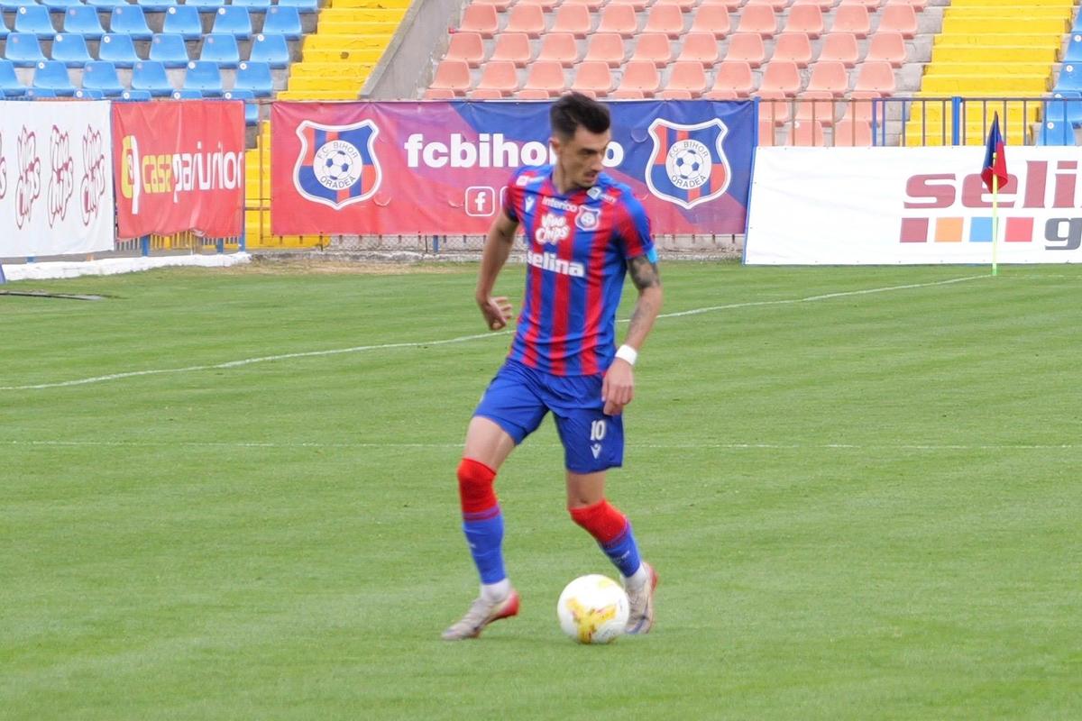 Oradea și-a cinstit legenda » Stadionul a vibrat în memoria lui Emeric Ienei, la meciul Bihorului din Liga 2