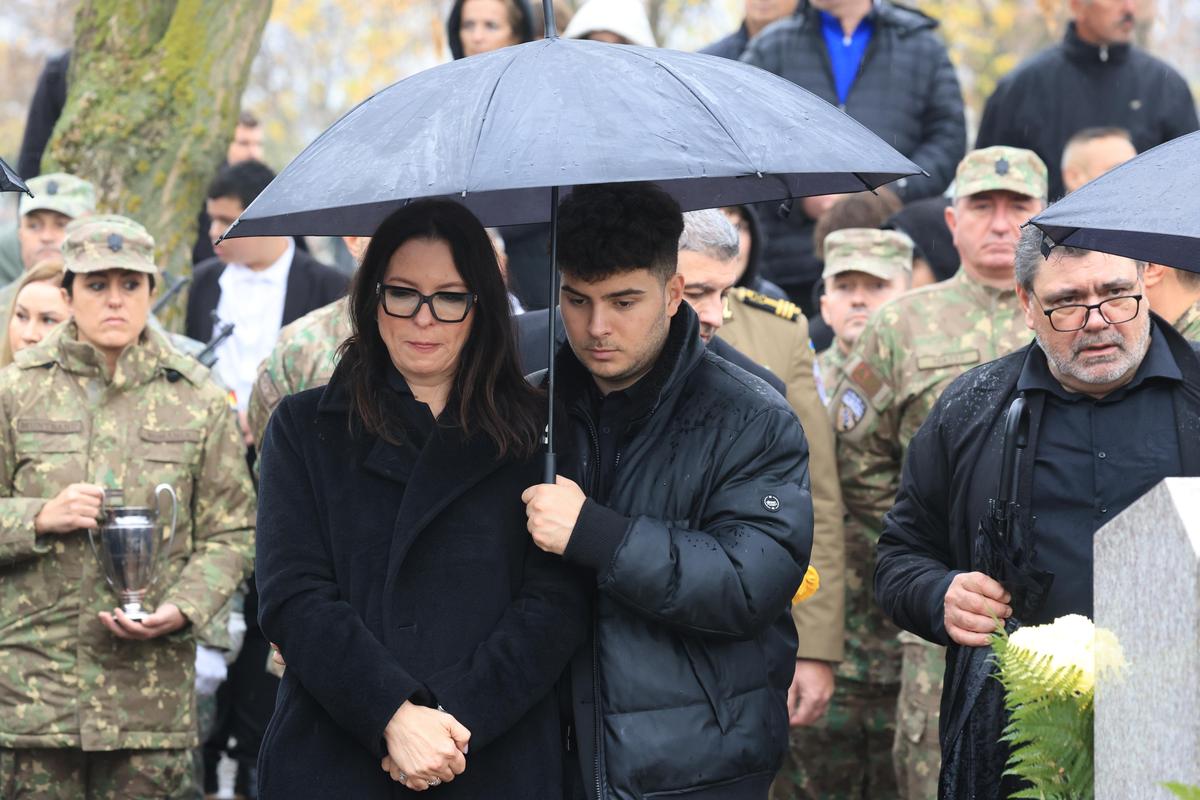Momente copleșitoare la mormântul lui Emeric Ienei