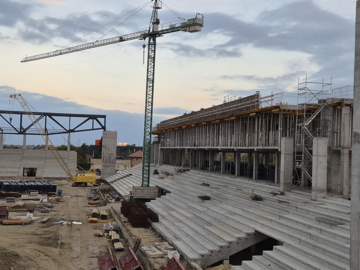 Burleanu a vizitat șantierul noului stadion: „Va fi gata anul viitor”
