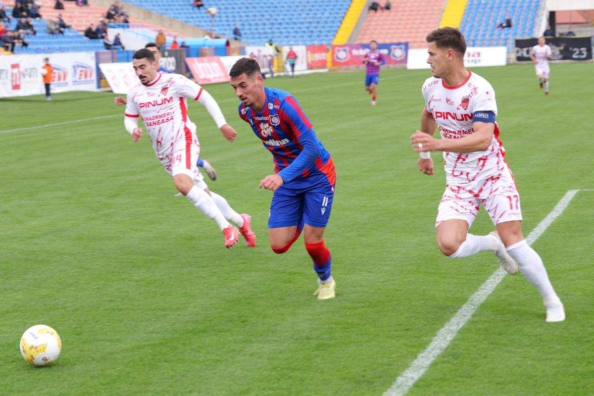 Oradea și-a cinstit legenda » Stadionul a vibrat în memoria lui Emeric Ienei, la meciul Bihorului din Liga 2