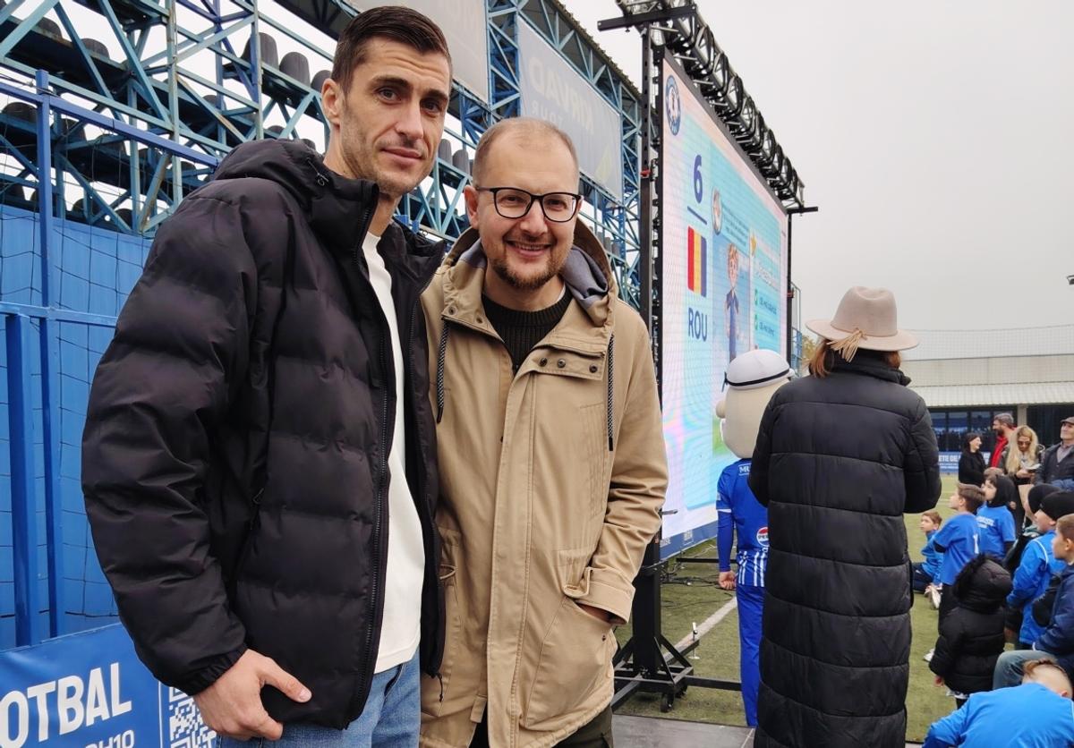 S-a lansat „Jurnalul unui fotbalist de buzunar” la Academia Hagi! Ce le-a transmis copiilor Alec Blenche, unul dintre cei mai cunoscuți autori de cărți pentru copii din România