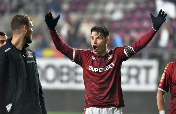 Alex Dobre a început să cânte în timpul interviului, apoi a avut un discurs misterios privind neconvocarea la națională: „Deschidea Cutia Pandorei”