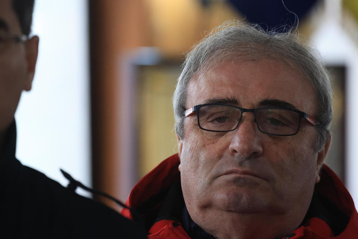 Criticat pentru că s-a îmbrăcat în roșu la înmormântarea lui Emeric Ienei, Mihai Stoichiță a explicat ce a dorit: „Despre asta era vorba”