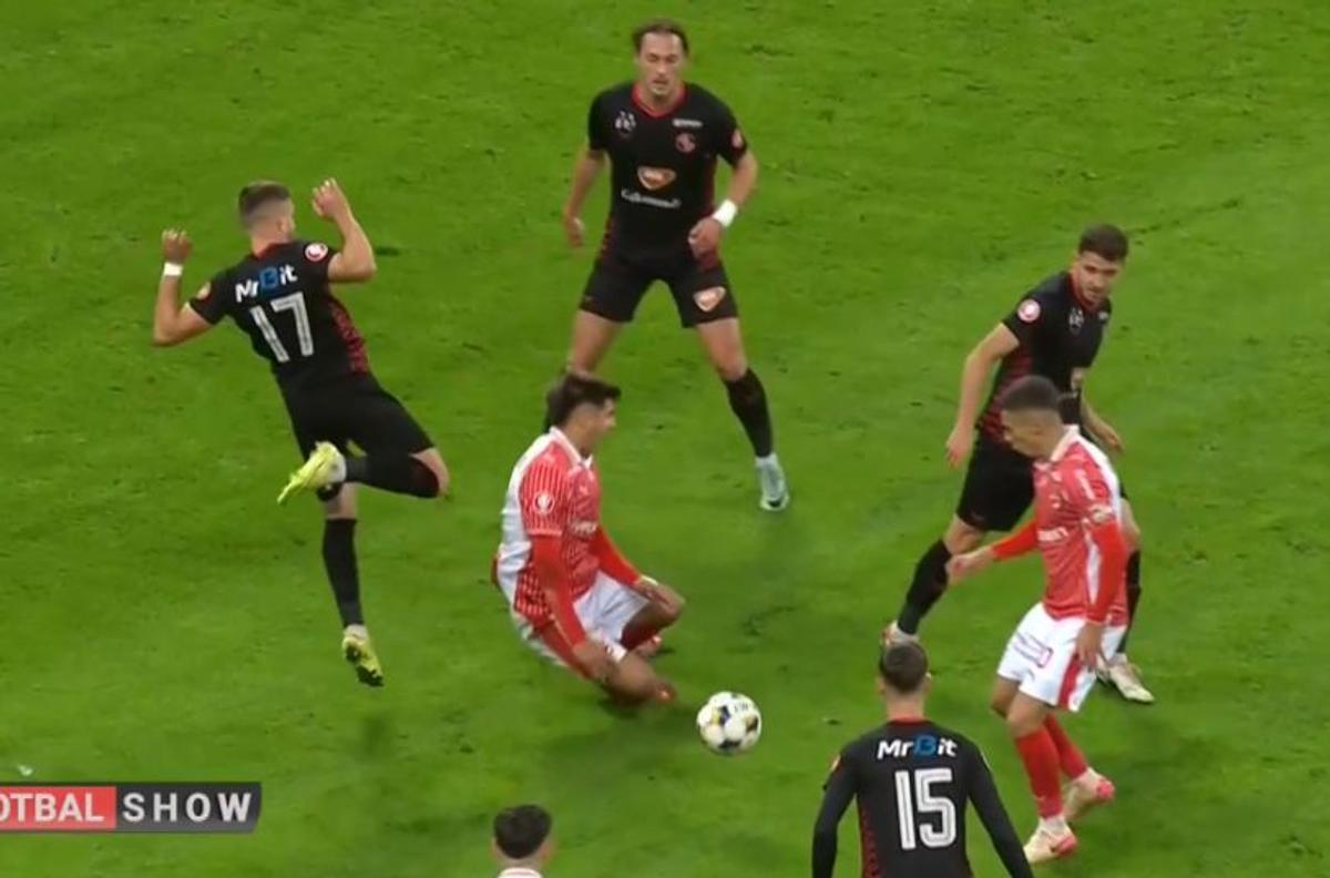 A venit verdictul lui Vassaras: gafă MAJORĂ de arbitraj la Dinamo - Csikszereda