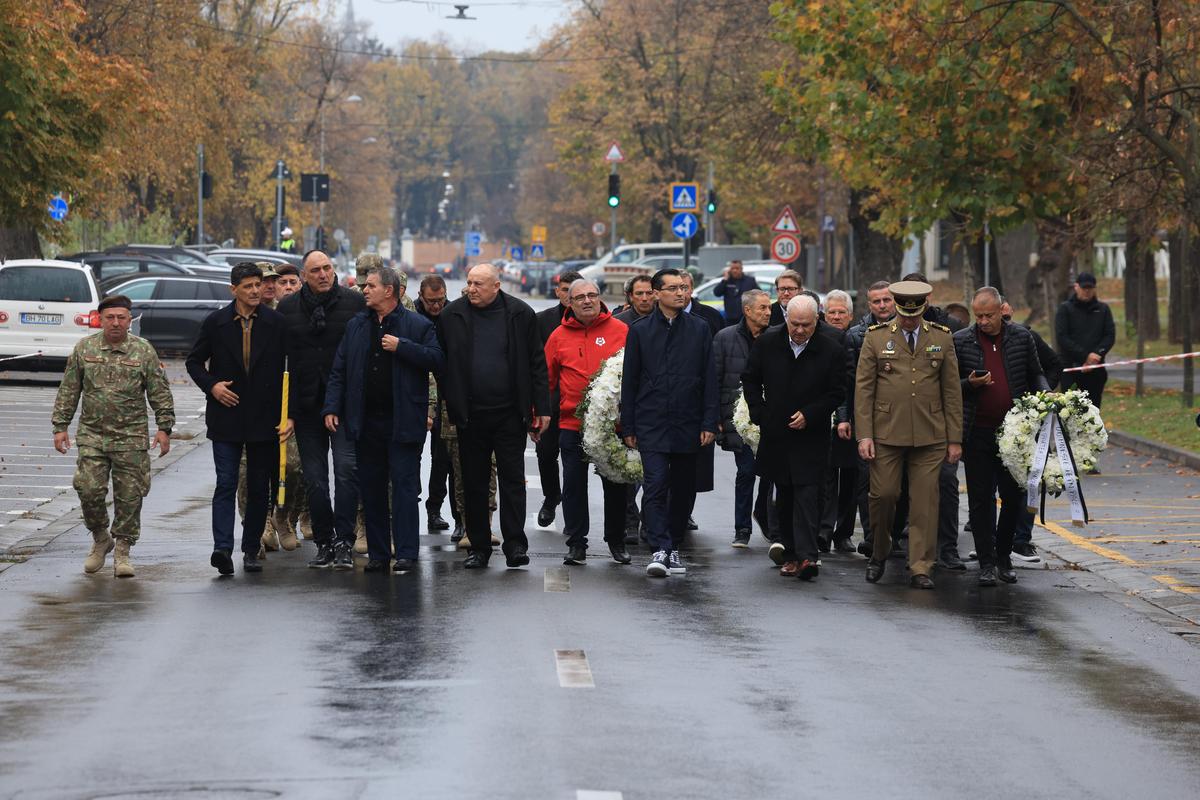 Personalități prezente la înmormântarea lui Emeric Ienei  // FOTO: GSP.ro
