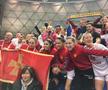 CORESPONDENȚĂ DIN JAPONIA  // VIDEO + FOTO Handbalul unește! Scene senzaționale la Kumamoto: jucătoarele din Muntenegru au urcat în tribune și au scandat alături de fanii români