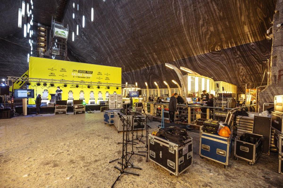 VIDEO + FOTO Campionatul Mondial de Drone din Salina Turda a avut un concurent inedit: un puști de 10 ani din Coreea de Sud i-a impresionat pe toți