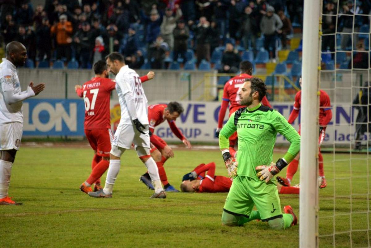 BOTOȘANI - CFR CLUJ 2-1 / FOTO+VIDEO Dan Petrescu a sacrificat campionatul pentru Europa, iar CFR a fost răpusă la Botoșani
