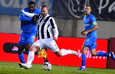 ASTRA - CRAIOVA 1-0 // VIDEO Schimbare de lider în Liga 1: Alibec îl răpune pe Piţurcă și Astra trece peste CFR Cluj