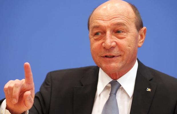 Traian Băsescu decretează: „FCSB e Steaua! Treaba cu echipa din Liga 4 e o copilărie”