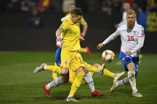 Gudni Bergsson, președintele federației de la Reykjavik, spune că „victoria de la baraj ne va ajuta”. Jucătorii Islandei îl cer înapoi pe Lars Lagerback, care a propulsat naționala alb-albastră spre „sferturile” Euro 2016.