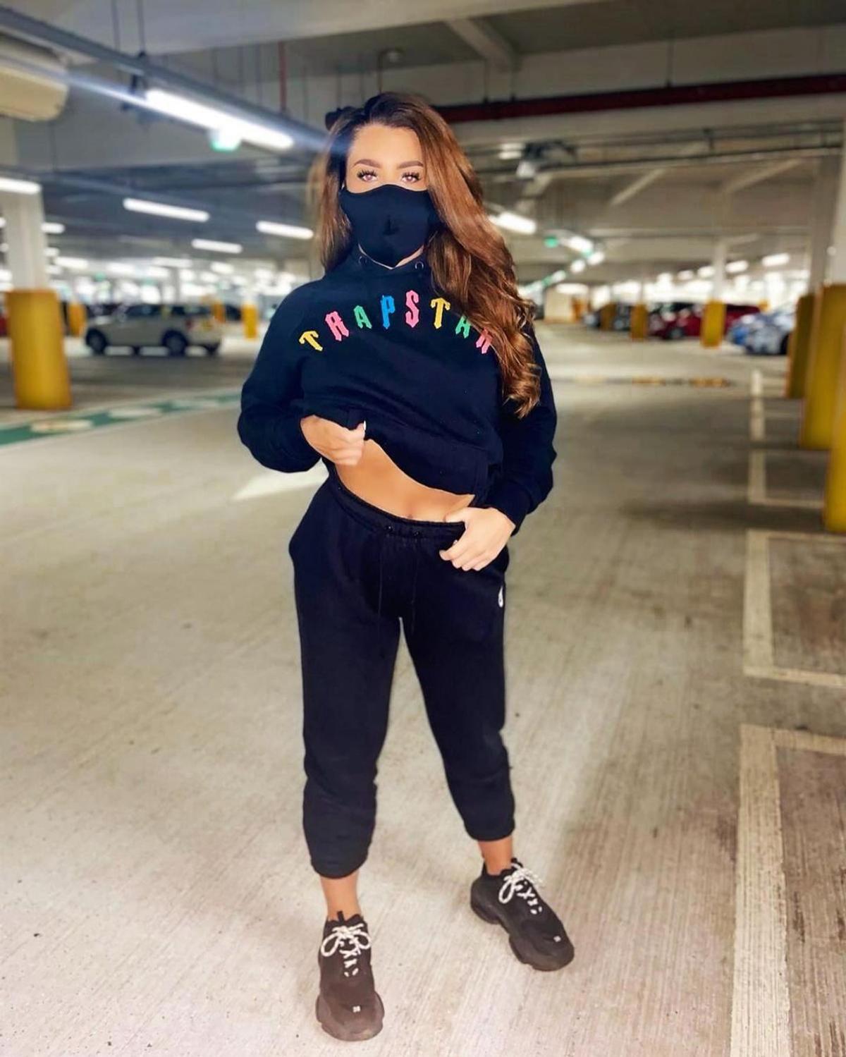 Cea mai sexy şi mai rebelă fotbalistă a început o activitate care a îmbogăţit-o: „Mi-a schimbat complet viața” » Ce conţinea filmuleţul care a obligat-o să-şi încheie cariera de pe gazon