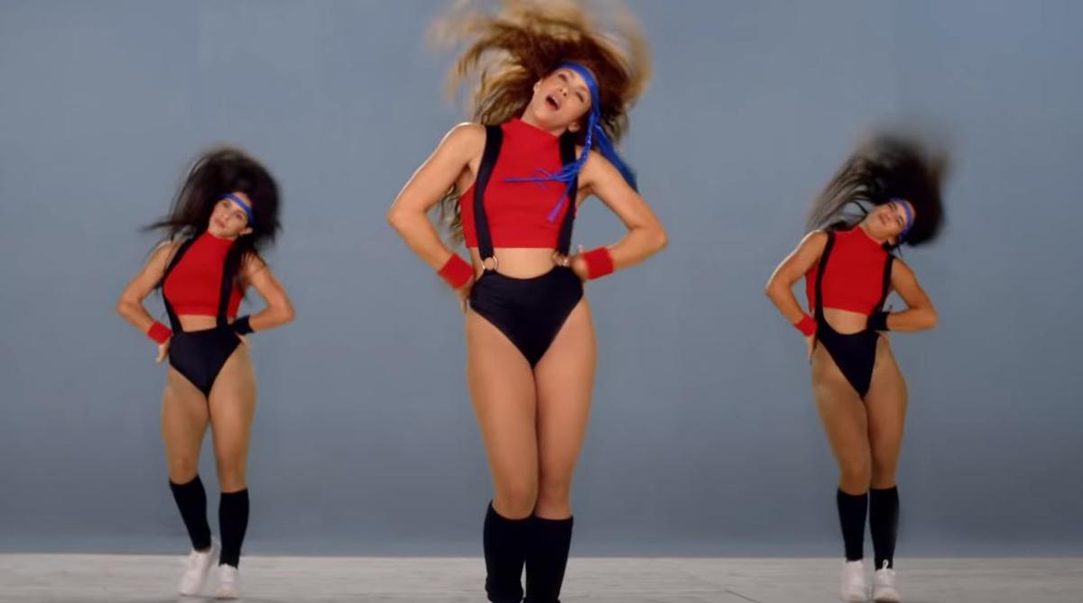 Shakira - videoclip „Girl like me” 08.12.2020