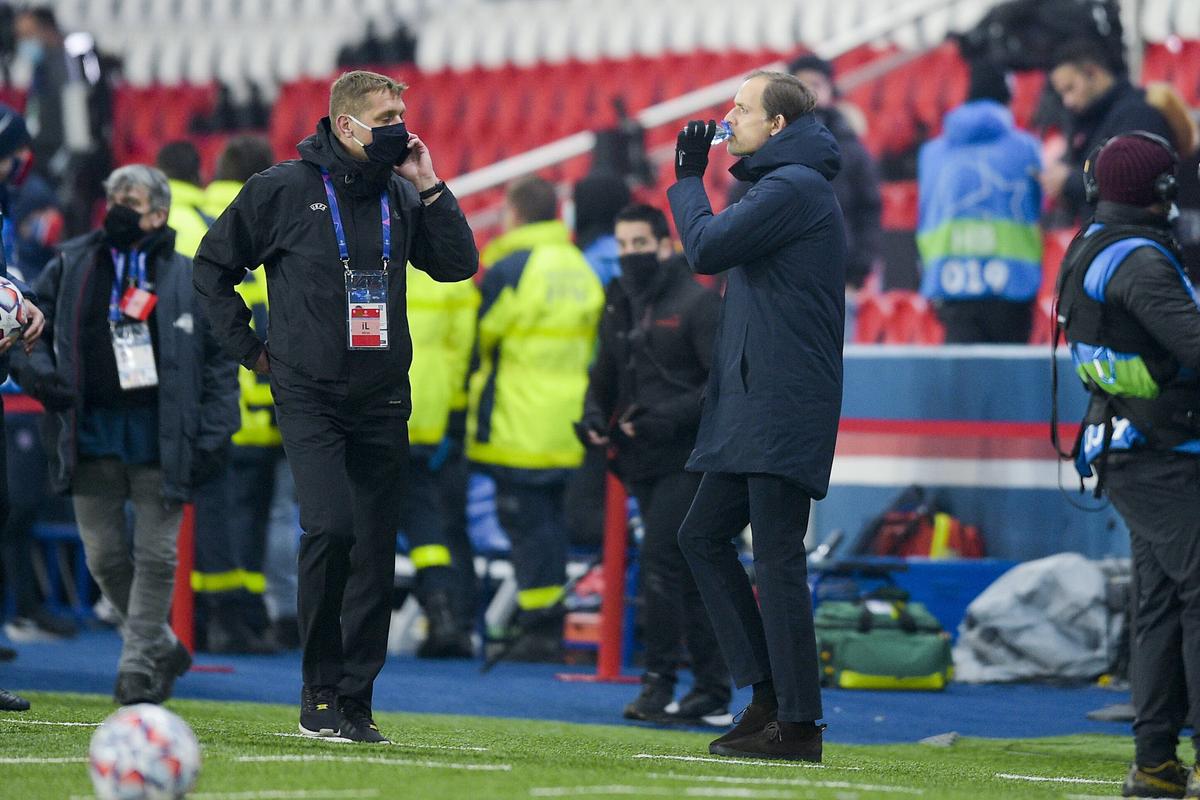 UEFA a luat decizia în cazul lui Sebastian Colțescu » Ce se întâmplă cu Octavian Șovre și cu Pierre Webo
