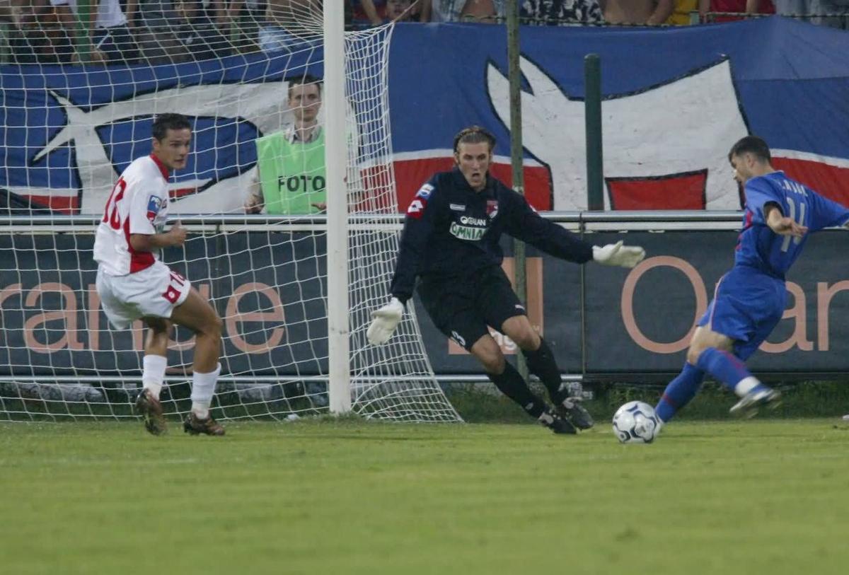 „Mă întristez când mă uit la clasament” » Confesiunea unui străin trecut pe la Dinamo, la 18 ani de la plecarea din România: „Sunt câine până la moarte!”