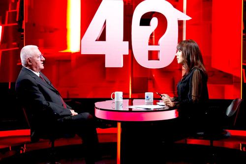 Dumitru Dragomir, față-n față cu Denise Rifai // foto: Facebook @ 40 de întrebări cu Denise Rifai