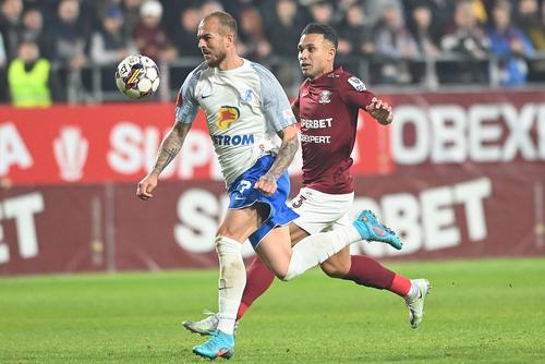 Cu 3 meciuri rămase de disputat din faza grupelor, știm primele două sferturi de finală din Cupa României, câte unul de pe cele două părți de tablou: CFR Cluj - FC Argeș și Hermannstadt - U Cluj.