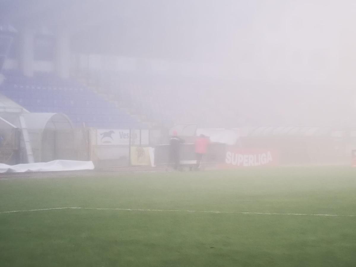 Ceață la FC Botoșani - FCSB / FOTO: Ionuț Tabultoc