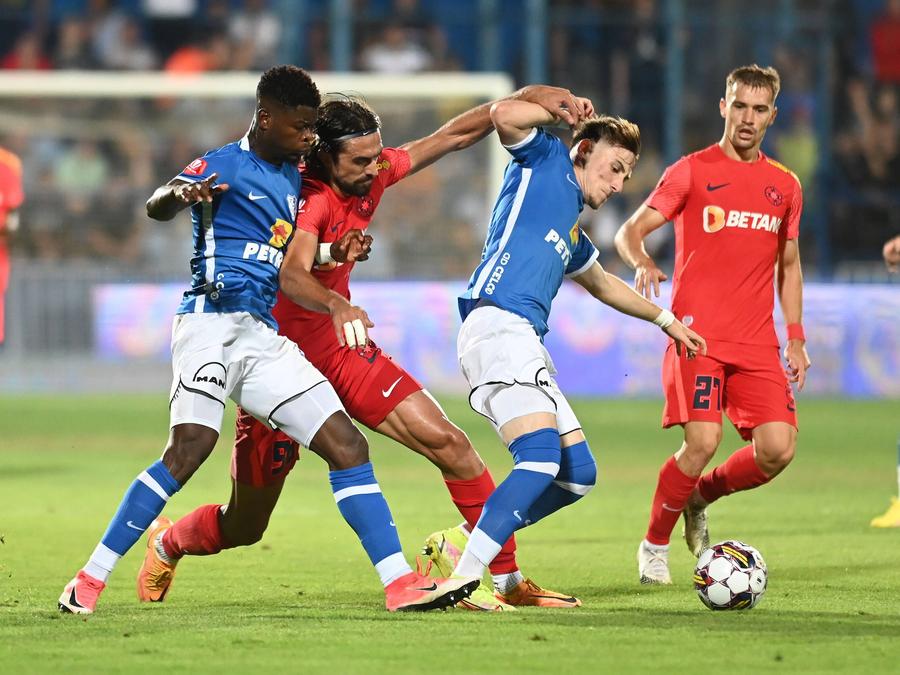 Farul s-a distrat cu FCSB, 3-1 Renașterea Farului, brandul nr. 1 al Constanței