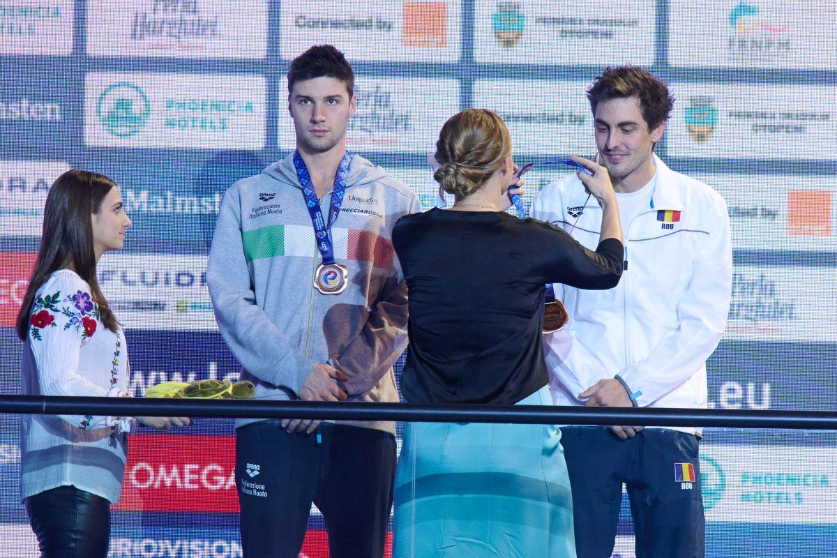 FOTO Andrei Ungur, bronz la 100 de metri spate la Campionatul European de înot în bazin scurt de la Otopeni