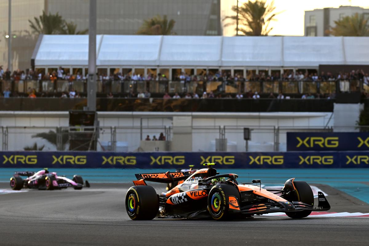 Gabriel Vlase, șeful SIE, a zburat cu avion privat în Azerbaidjan, Emiratele Arabe Unite și Italia pentru a vedea cursele de Formula 1