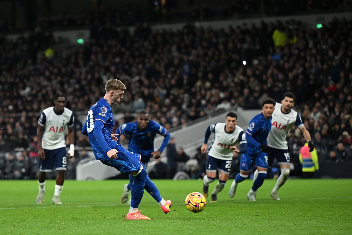 Chiar e COLD Palmer! Englezul a răpus-o pe Spurs cu o Panenka și a stabilit două recorduri senzaționale