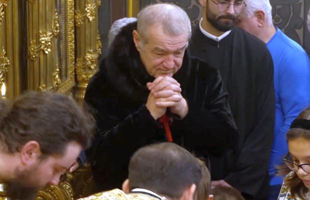 Gigi Becali a plâns în hohote la biserică, sub privirile fostului rival din Liga 1