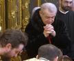 Gigi Becali la Sfânta Liturghie. FOTO: Captură Trinitas TV