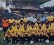 Ioan Sdrobiș (primul din dreapta), Cornel Dinu (primul din stânga), în anul 1988