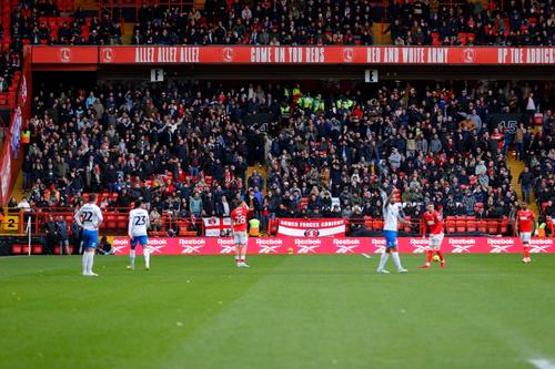Fanii echipei Charlton la meciul cu Portsmouth / Imago Images