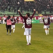 Gestul obscen făcut de Adem Ljajic / foto: captură fk_sarajevo_hz