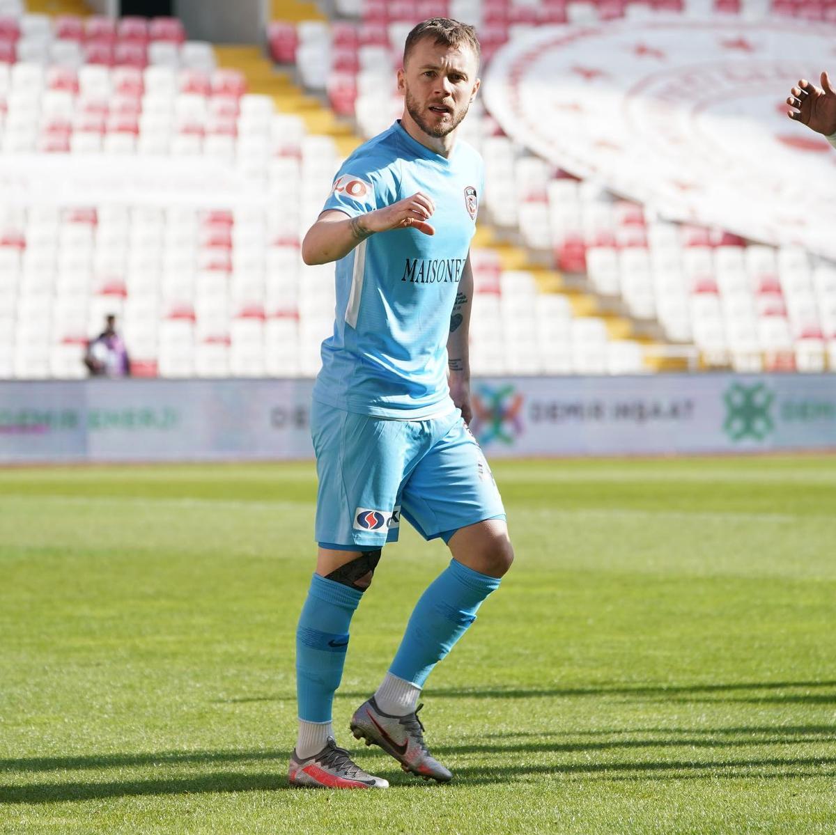 SIVASSPOR - GAZIANTEP 2-1. Marius Șumudică pierde primul meci după 15 etape! Gaziantep a avut 1-0 în minutul 4 după golul lui Maxim