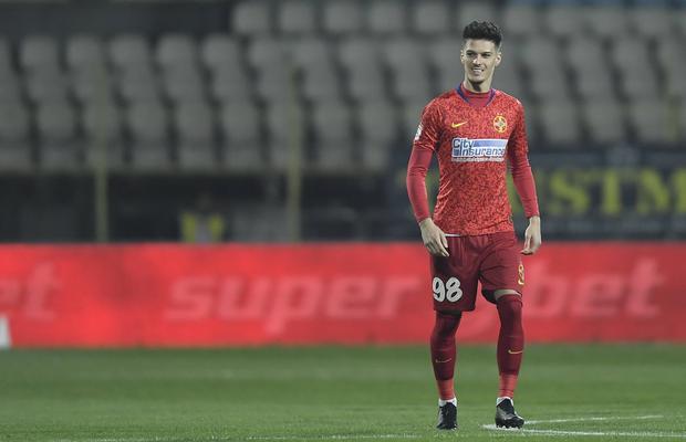 Florin Gardoş crede în transferul lui Dennis Man în Serie A: „Nu văd de ce nu ar putea ajunge acolo”