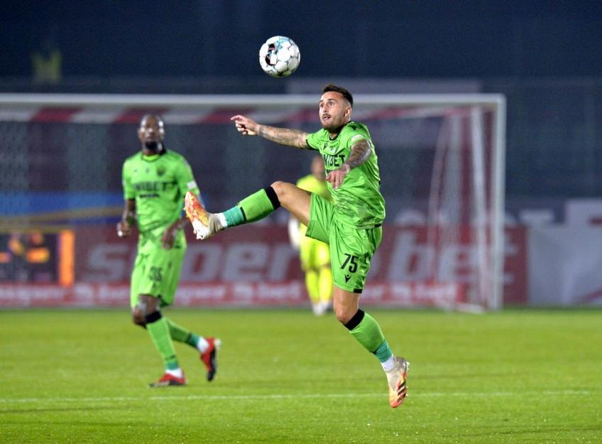 Aleix Garcia, 23 de ani, a fost piesa de rezistență a lui Dinamo în perioada de transferuri din vară/toamnă, însă spaniolul care s-a despărțit în iulie anul trecut de Manchester City nu a fost boom-ul așteptat de „câini”.