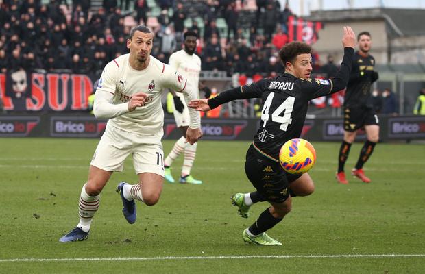 Zlatan Ibrahimovic a egalat recordul lui Cristiano Ronaldo. Venezia, ultima victimă a vedetei lui AC Milan