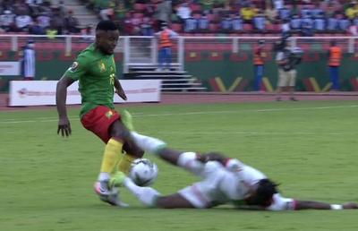 Fault brutal în primul minut al Cupei Africii pe Națiuni! Decizia arbitrului e uluitoare