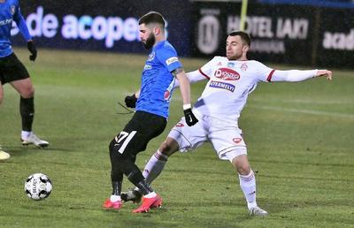 Fotbalistul disputat de România și Ungaria a plecat din Liga 1: „Nu mai face parte din lotul nostru”