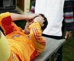 Raul Ciupe, urcat pe targă după accidentarea din 2005 // foto: arhivă GSP