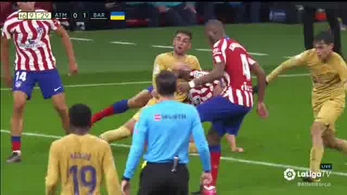 Conflict Ferran Torres cu Stefan Savic