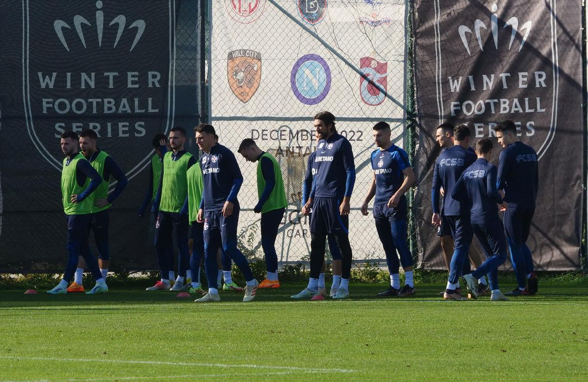 Pintilii e șeful, Filip și Stoica „secunzi” » Cum arată antrenamentele FCSB din Turcia + Echipa roș-albastră stă în hotel cu formația care i-a ofertat un titular
