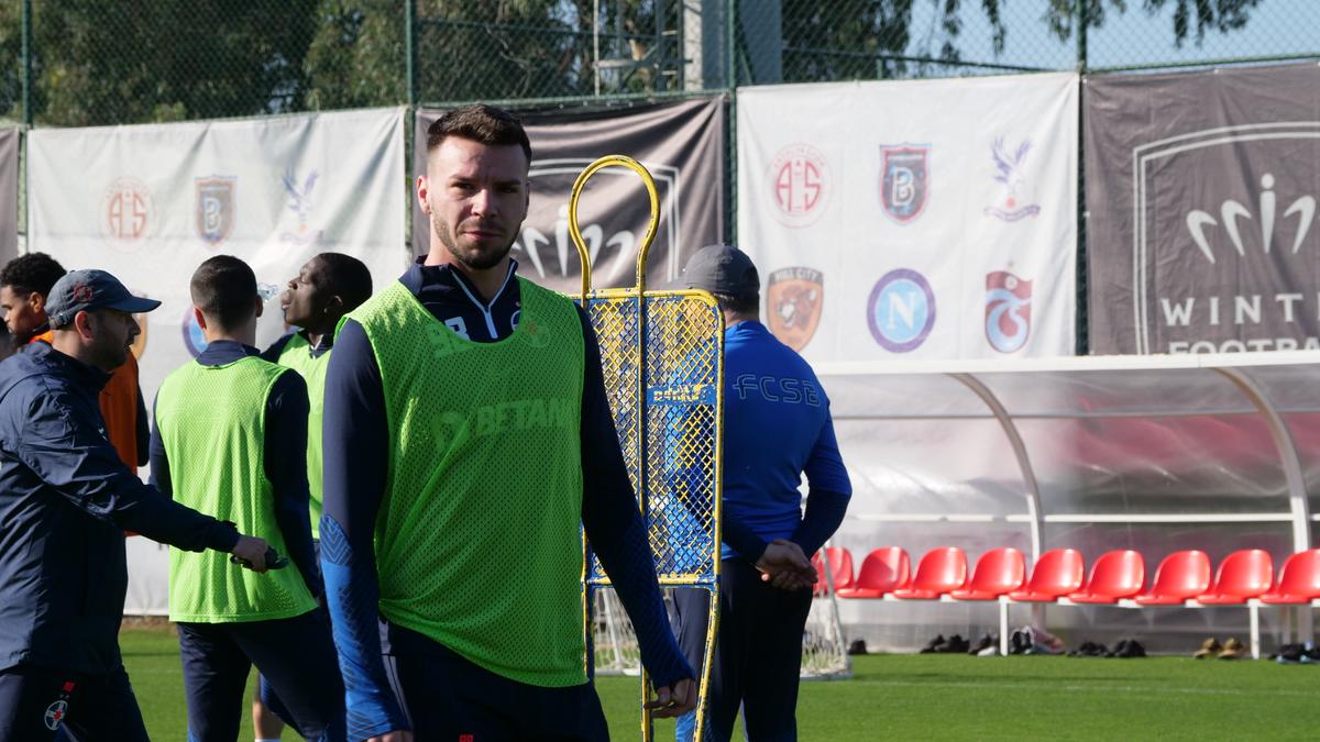 Pintilii e șeful, Filip și Stoica „secunzi” » Cum arată antrenamentele FCSB din Turcia + Echipa roș-albastră stă în hotel cu formația care i-a ofertat un titular