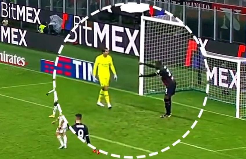 Ciprian Tătărușanu (35 de ani) nu a greșit în remiza dintre AC Milan și AS Roma, scor 2-2, dar a fost certat chiar pe teren de colegul Fikayo Tomori (25 de ani).