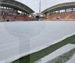 Așa își protejează investiția de două milioane de euro » Imagini exclusive cu cel mai nou teren din Superliga