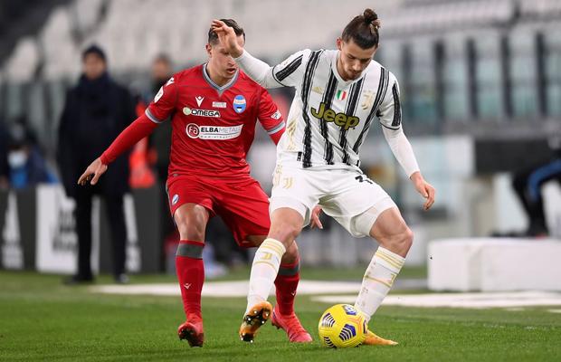 Ce „țeapă” a luat Juventus cu Radu Drăgușin!